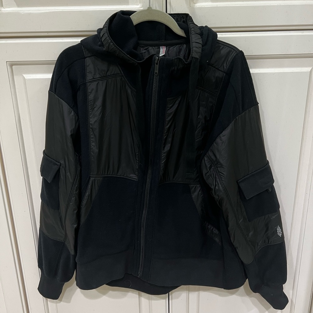 Free people in bound zip up *NEVER WORN*